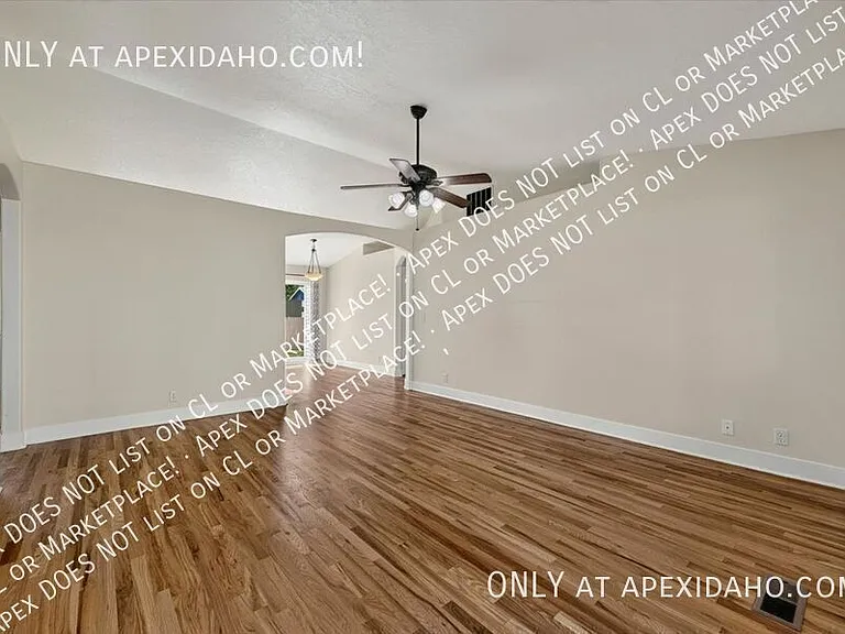 5329 N Forbes Ave — Photo 4