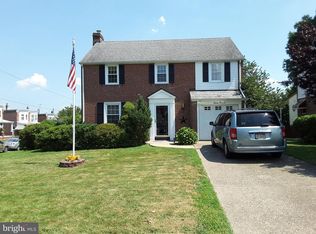 8019 Bridle Rd, Philadelphia, PA 19111