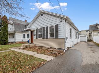 1202 Stuart St, Green Bay, WI 54301