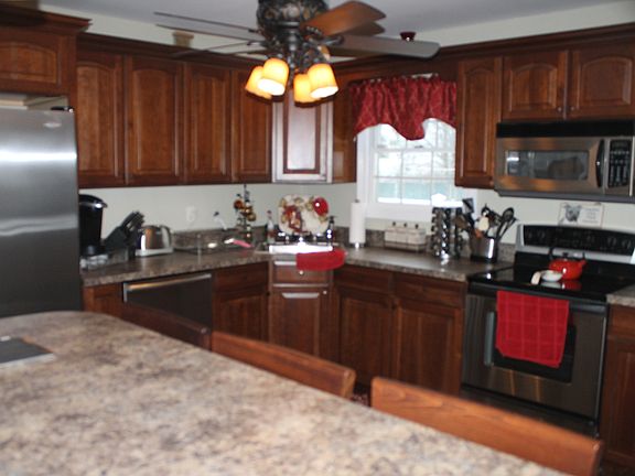 4th image of 80 Balin Ave
