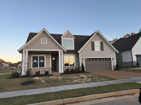 35 Live Oak Cv, Oakland, TN 38060