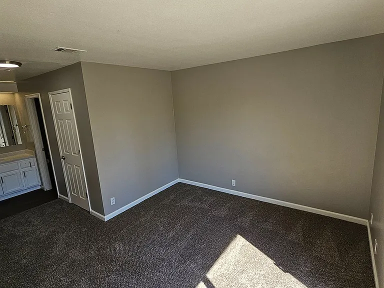 Arden Fair Apartments — Photo 53