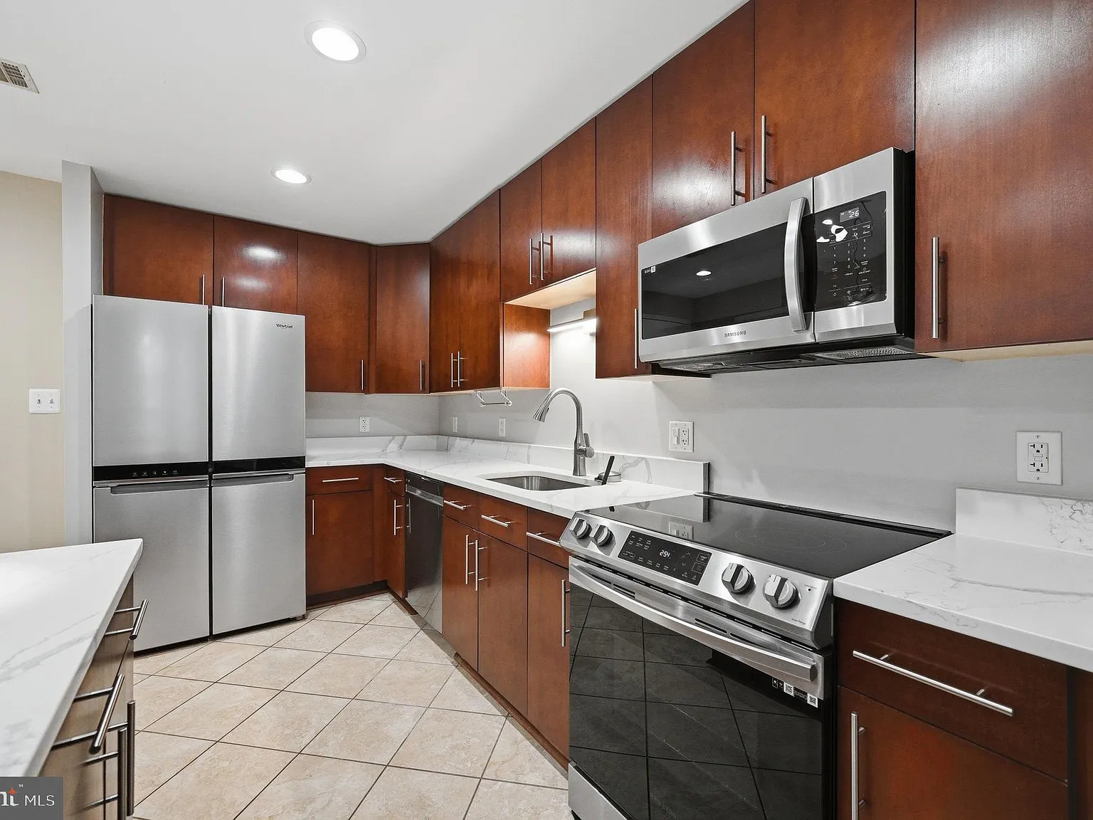 157 Fleet St — Photo 3