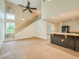 110 S Main St #104, Elgin, TX 78621