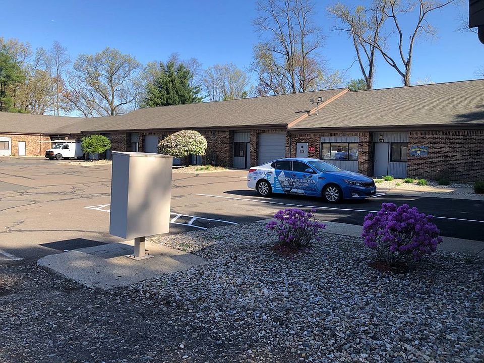 1st image of 400 Chapel Rd #2A