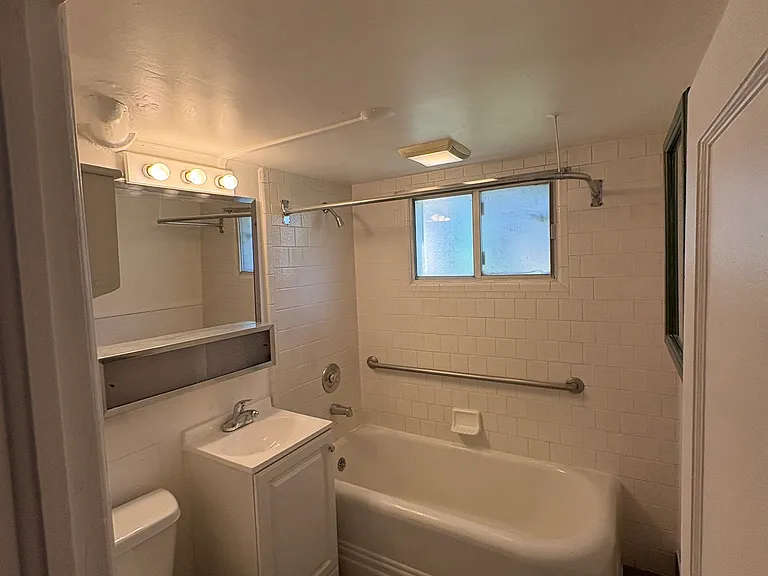 25 S 200 W #BASEMENT — Photo 6