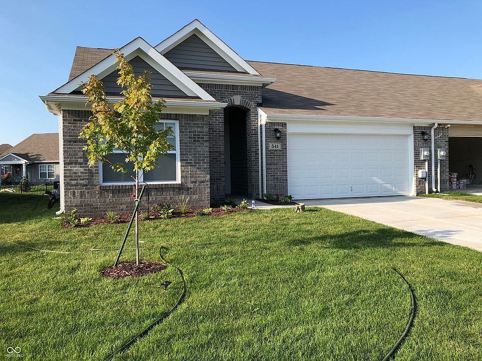 1st image of 541 Greenwood Trace Dr