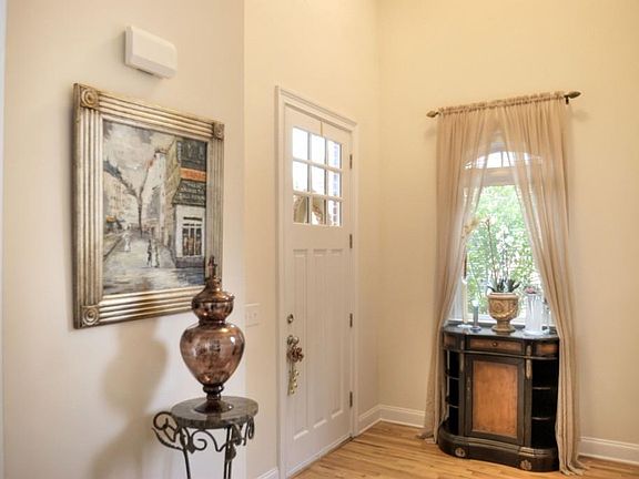 2nd image of 5962 Spalding Park Pl