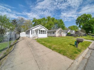 800 Fairyland Ave, Jackson, MI 49202