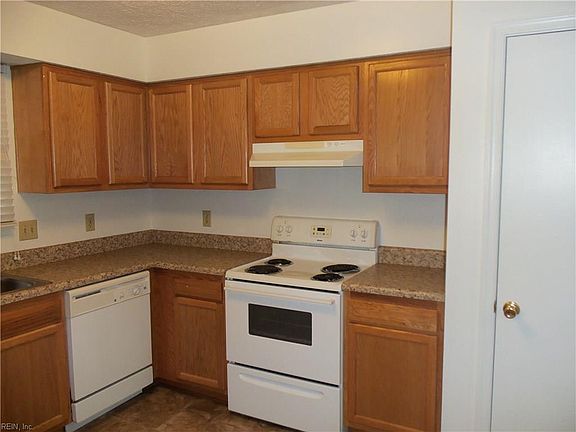 4th image of 373 Deputy Ln Unit E