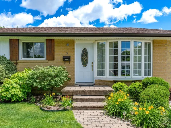 5 Hale Dr, Halton Hills, ON L7G 4C3
