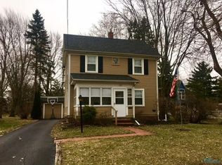 122 W 7th St, Perrysburg, OH