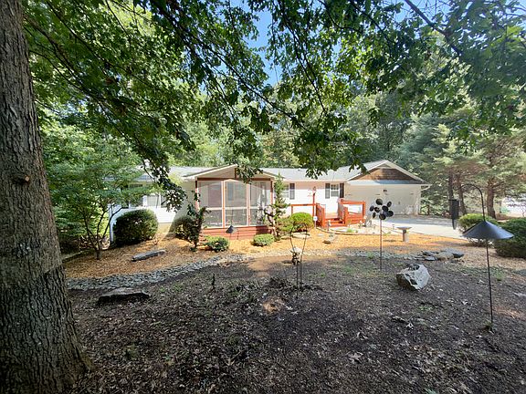 2nd image of 206 Bass Ridge Dr