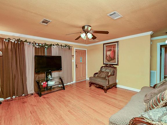 4th image of 1503 Pugh Dr