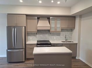 50 Herrick Ave #15, Saint Catharines, ON L2P 0G3