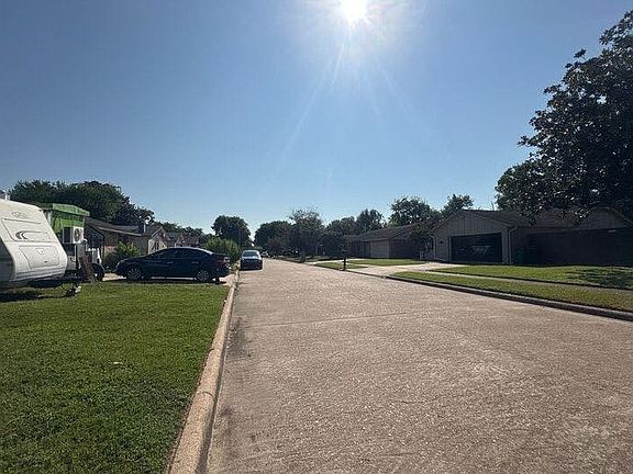 4th image of 1203 Kathy St