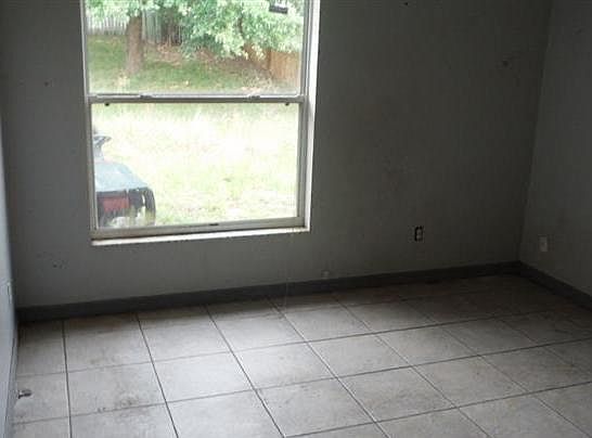 4th image of 14908 Margaux Dr