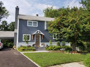 6 Colonial Ct, Rockville, MD 20852