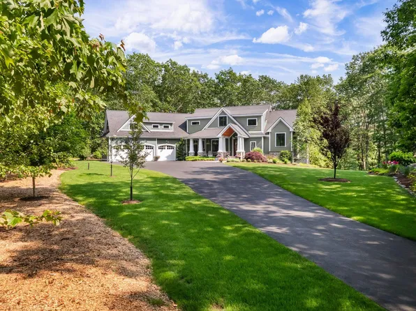 2 Bristol Lane, York, ME 03909