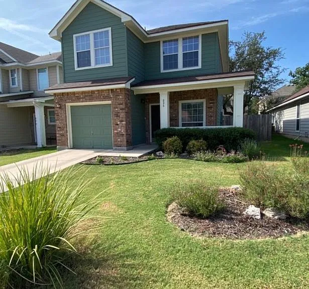 826 Brandon Willow — Photo 1