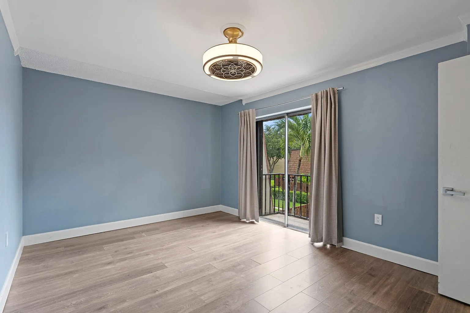 3 bed, 1488 sqft, $2,800 — Photo 1