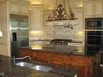 4th image of 3304 Cedar Bluff Dr