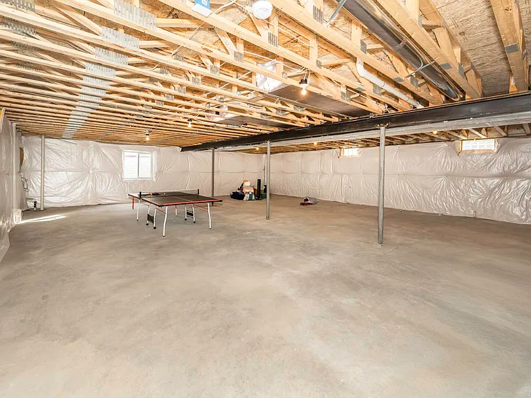 1858 Upland Dr — Photo 51