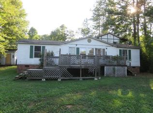 898 Miller Rd, Woodruff, SC 29388