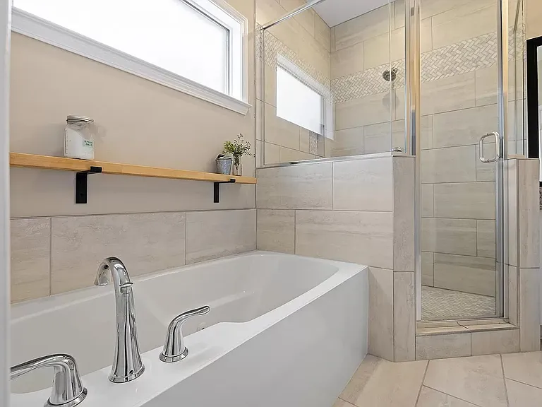 980 Nesting Wood Cir E — Photo 17
