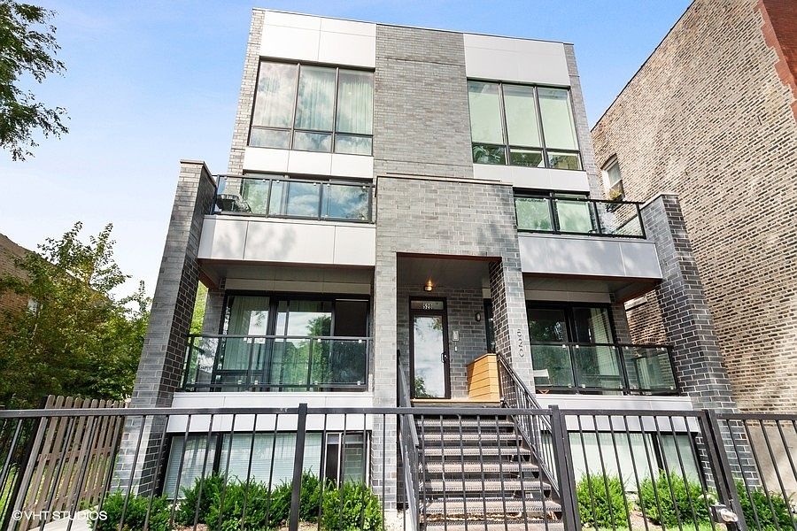 1st image of 520 N Oakley Ave #3S