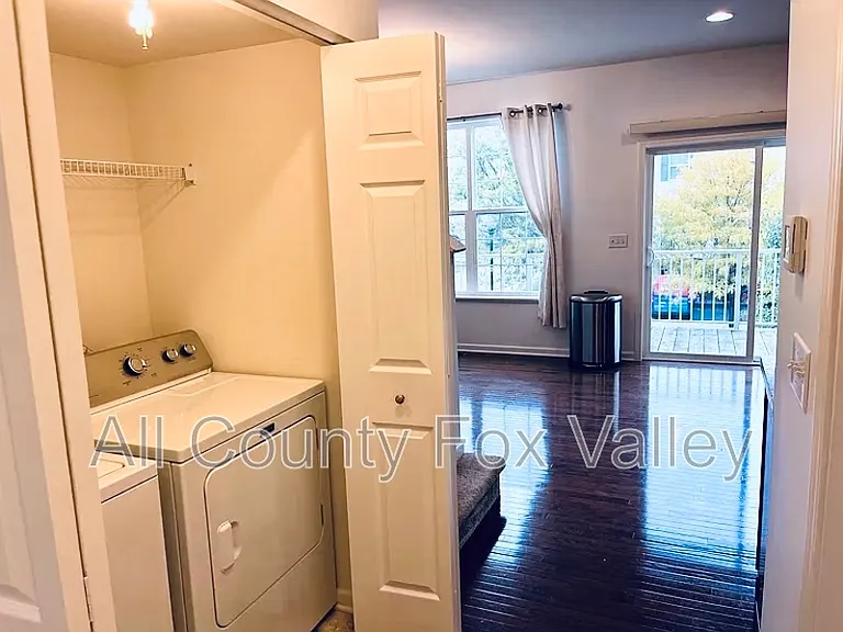 434 Town Center Blvd — Photo 10