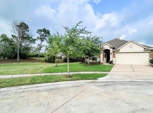516 Fieldhaven Ct, La Marque, TX 77568