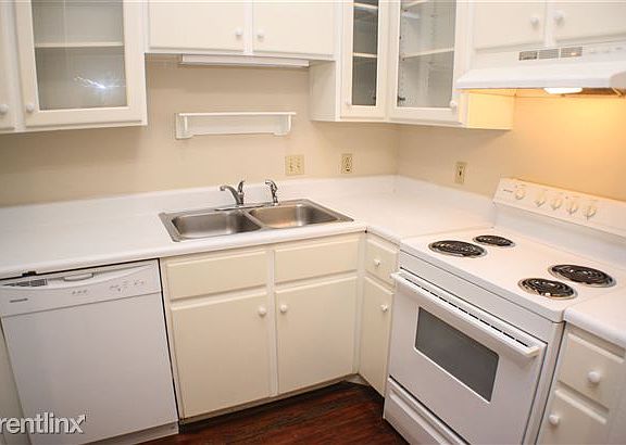 Ellis 1031-C Kitchen Downtown Augusta Loft GRU MCG SRS Vogtl