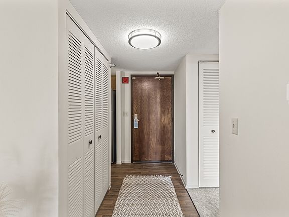 Entryway with closet