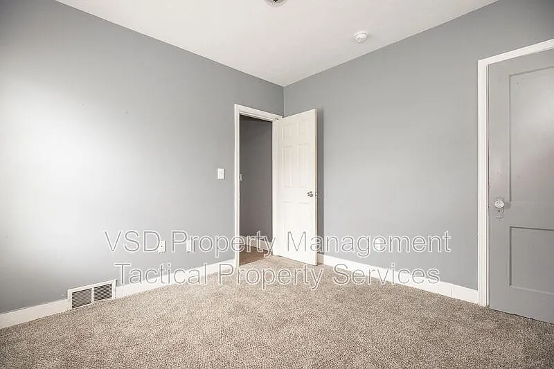 3 bed, 2.0 bath, 1025 sqft, $1,195 — Photo 4