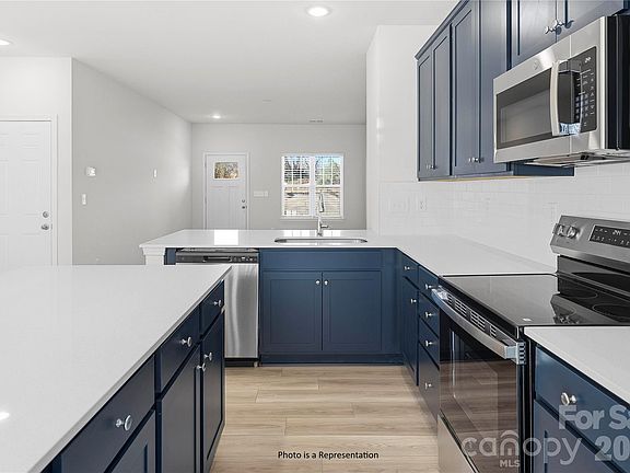 4th image of 5130 Tommy Ln #1002