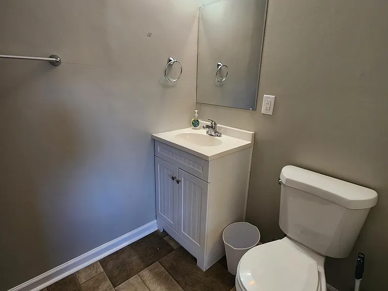 2228 Timberwood Cir N — Photo 18