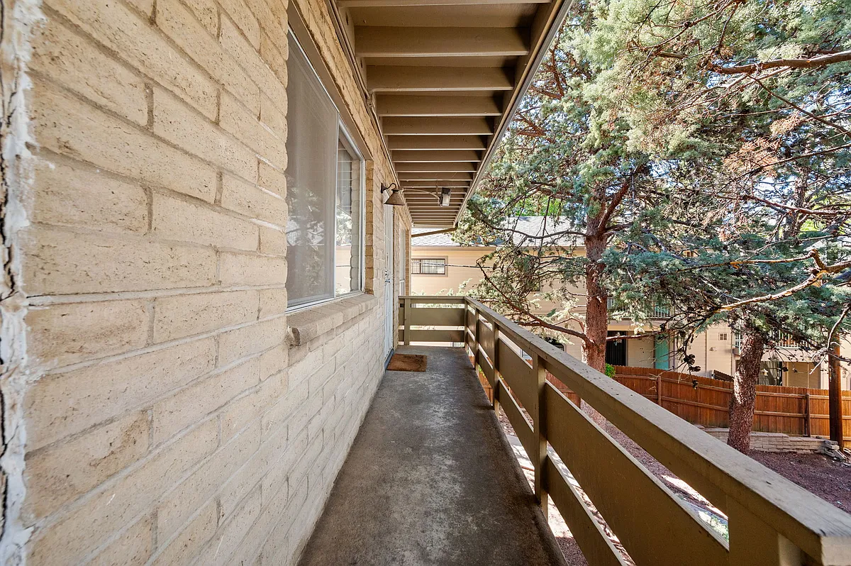 Building Photo - Carleton Terrace Apartments