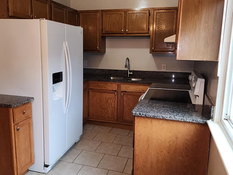 9636 Hansford Pl — Photo 10