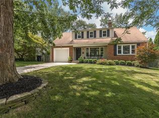 2570 Edgewood Rd, Beachwood, OH 44122