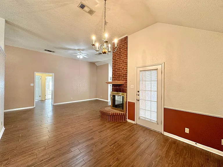 1114 Boulder Run — Photo 12