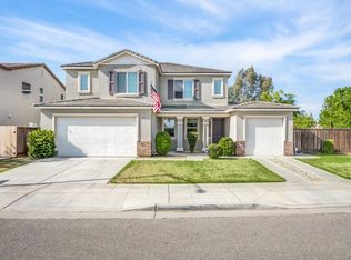 6686 E Sussex Way, Fresno, CA
