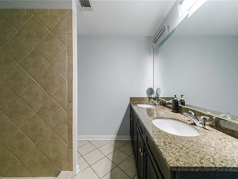 1380 Stirling Cir NW #26 — Photo 38
