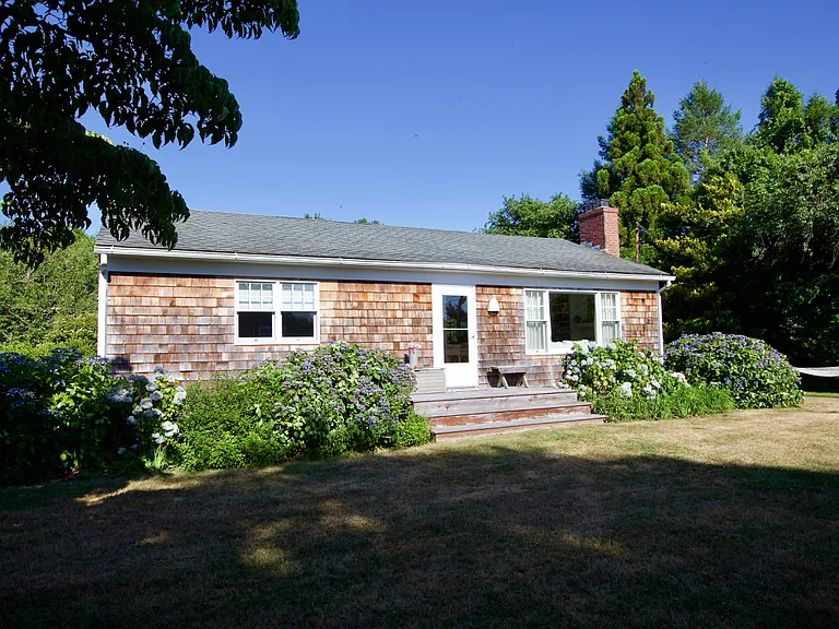 9 Sandpiper Rd — Photo 1