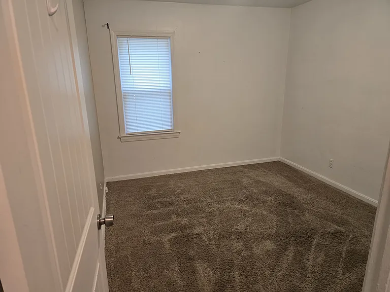 1540 Dover Center Rd — Photo 5