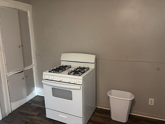 3rd image of 93 Colvin St #3