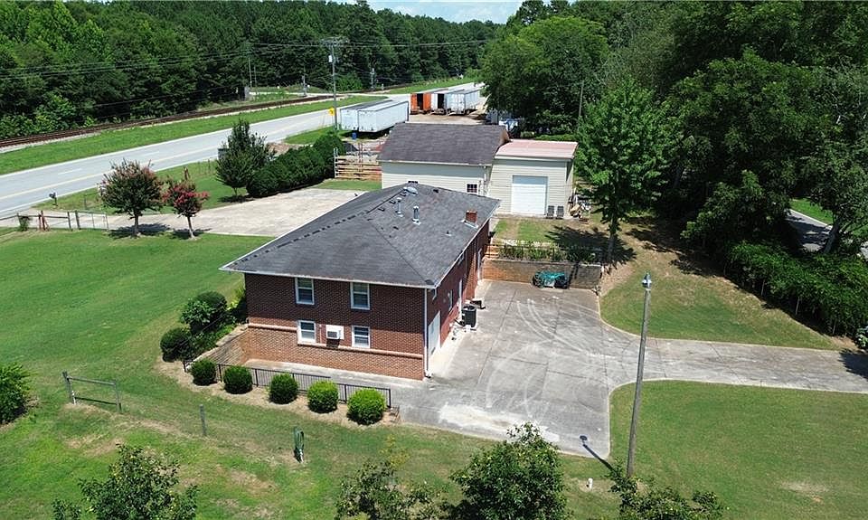1st image of 1559 Atlanta Hwy SE