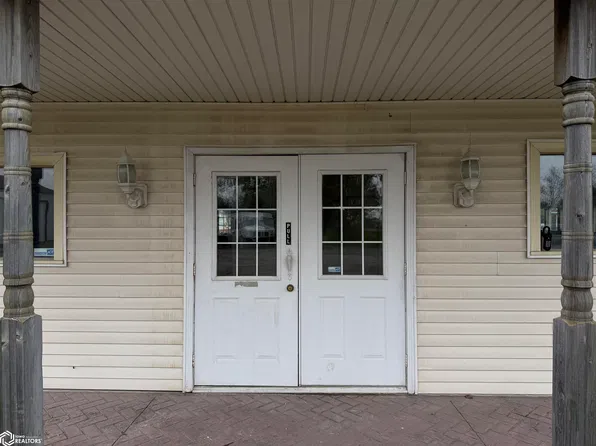 106 E 6th St, Hedrick, IA 52563
