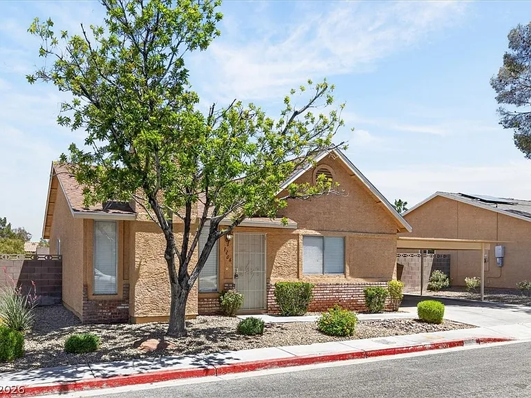 1204 Norma Joyce Ln — Photo 2