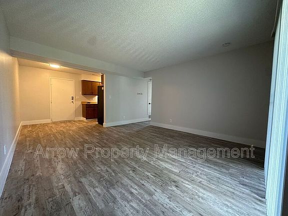 5th image of 2323 T St #11